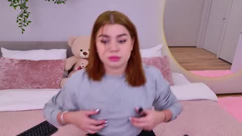 Snapshot of melaniecarterr chatting on 10-13-25, 04:07 Melanie online show from 10-13-25, 04:07