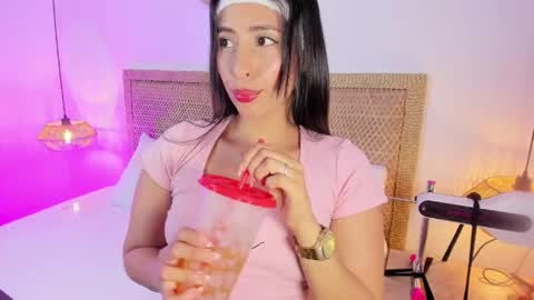 Snapshot of melaniejeann_ chatting on 05-20-26, 02:29 melaniejeann_ online show from 05-20-26, 02:29