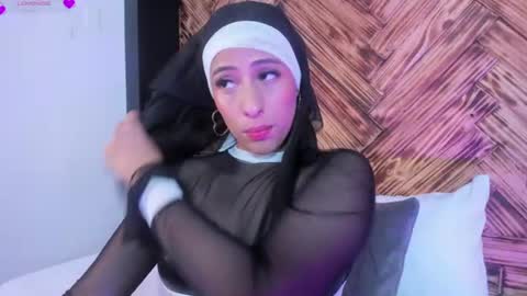 Snapshot of melaniejeann_ chatting on 06-11-26, 02:44 melaniejeann_ online show from 06-11-26, 02:44