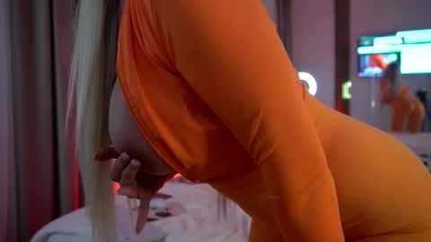 Snapshot of melanielexxx chatting on 11-29-25, 05:16 OF melanielexxx online show from 11-29-25, 05:16