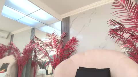 Melanie online show from 09-23-25, 12:19