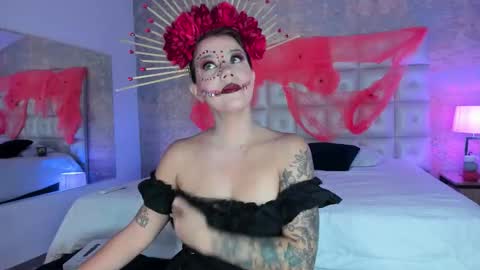 Melanie Roux online show from 10-05-25, 12:03