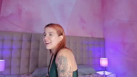 Melanie Roux online show from 03-20-26, 08:03