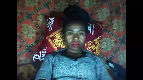 Snapshot of melanih chatting on 09-26-25, 05:22 melanih online show from 09-26-25, 05:22