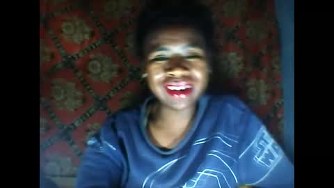 Snapshot of melanih chatting on 10-15-25, 10:32 melanih online show from 10-15-25, 10:32