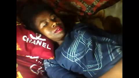 Snapshot of melanih chatting on 10-24-25, 06:54 melanih online show from 10-24-25, 06:54