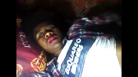 Snapshot of melanih chatting on 10-25-25, 04:53 melanih online show from 10-25-25, 04:53