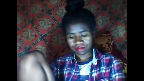 Snapshot of melanih chatting on 10-26-25, 04:40 melanih online show from 10-26-25, 04:40