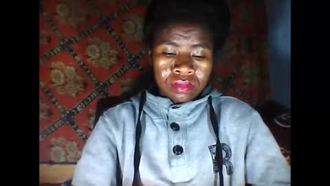 Snapshot of melanih chatting on 10-27-25, 10:03 melanih online show from 10-27-25, 10:03