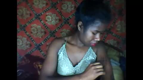 Snapshot of melanih chatting on 10-30-25, 08:05 melanih online show from 10-30-25, 08:05