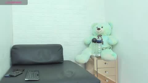 melannie roses online show from 04-03-26, 07:56