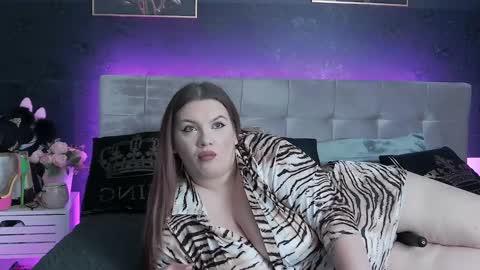 melanniebrown online show from 12-08-24, 03:32