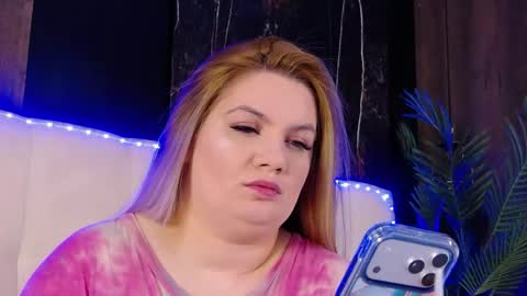 Snapshot of melanniebrown chatting on 04-30-26, 04:52 melanniebrown online show from 04-30-26, 04:52