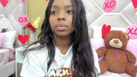 Snapshot of melany_ebonyy chatting on 02-13-25, 11:28 Melanie online show from 02-13-25, 11:28