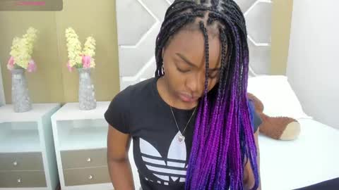 Snapshot of melany_ebonyy chatting on 02-27-25, 11:31 Melanie online show from 02-27-25, 11:31