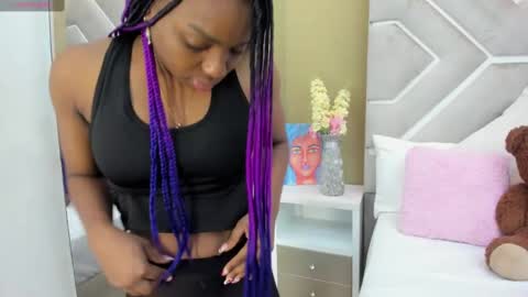 Snapshot of melany_ebonyy chatting on 02-28-25, 11:25 Melanie online show from 02-28-25, 11:25