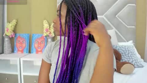 Snapshot of melany_ebonyy chatting on 03-08-25, 05:33 Melanie online show from 03-08-25, 05:33