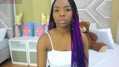 Snapshot of melany_ebonyy chatting on 03-12-25, 11:31 Melanie online show from 03-12-25, 11:31