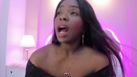 Snapshot of melany_ebonyy chatting on 10-03-25, 03:58 Melanie online show from 10-03-25, 03:58