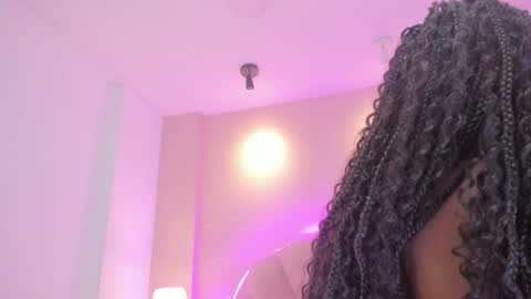 Snapshot of melany_ebonyy chatting on 10-12-25, 03:38 Melanie online show from 10-12-25, 03:38