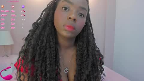 Snapshot of melany_ebonyy chatting on 10-27-25, 03:32 Melanie online show from 10-27-25, 03:32