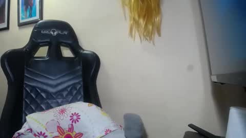 melany online show from 02-23-25, 01:02