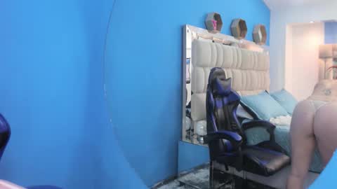 Snapshot of melany_love0 chatting on 12-05-25, 07:10 Melany online show from 12-05-25, 07:10