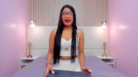 Melany online show from 02-13-26, 04:47