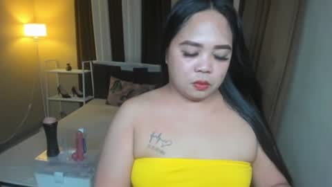 Snapshot of melayfoxx chatting on 05-03-26, 12:16 melayfoxx online show from 05-03-26, 12:16