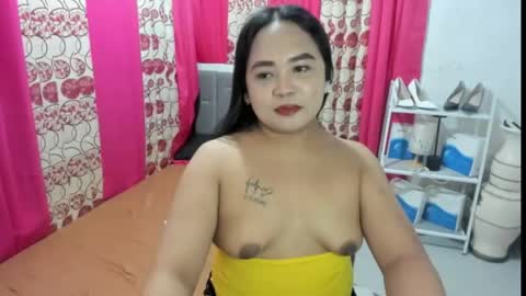 Snapshot of melayfoxx chatting on 05-25-26, 05:41 melayfoxx online show from 05-25-26, 05:41
