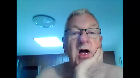 Snapshot of melbourne000 chatting on 11-01-25, 03:19 melbourne000 online show from 11-01-25, 03:19