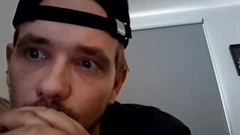 Snapshot of meldyl2020 chatting on 11-06-25, 01:23 meldyl2020 online show from 11-06-25, 01:23