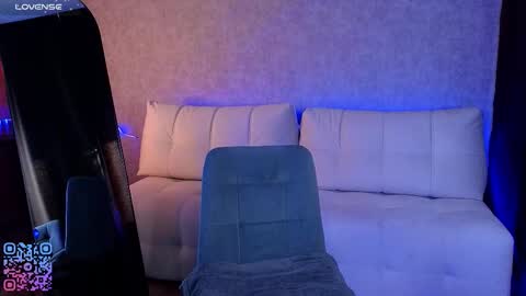 Melee Eva - Thumbs Up please  online show from 03-02-26, 07:37