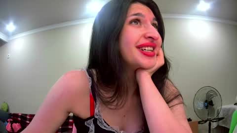 melena_caramel online show from 05-18-26, 07:41