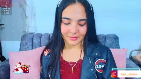    Independent model online show from 01-08-26, 02:25