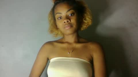 meliana98 online show from 10-28-25, 12:09