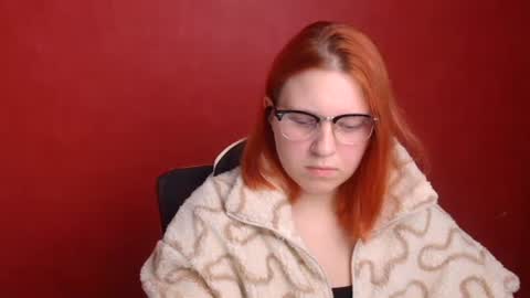 Snapshot of melibooo chatting on 09-19-25, 05:57 Meli online show from 09-19-25, 05:57
