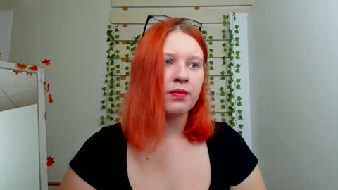 Snapshot of melibooo chatting on 10-10-25, 06:51 Meli online show from 10-10-25, 06:51