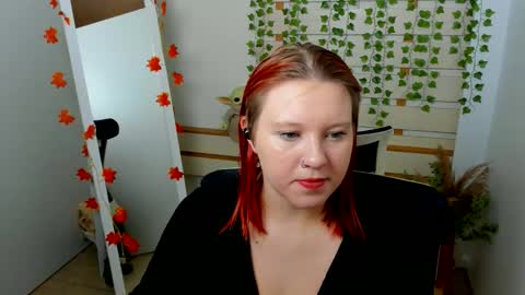Snapshot of melibooo chatting on 10-12-25, 06:40 Meli online show from 10-12-25, 06:40