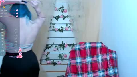 Snapshot of melibooo chatting on 05-13-26, 12:24 Meli online show from 05-13-26, 12:24