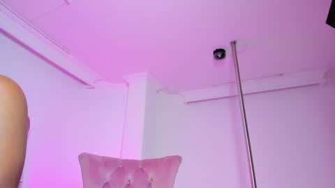 Snapshot of meliissablue chatting on 02-17-25, 01:10 Meliissa online show from 02-17-25, 01:10