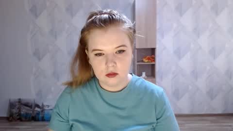 Snapshot of melina_beauty chatting on 11-11-25, 08:03 Melina online show from 11-11-25, 08:03