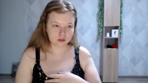 Melina online show from 12-21-25, 05:36