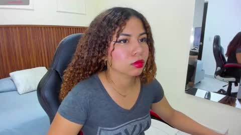 M E L I N A  online show from 09-08-25, 07:46