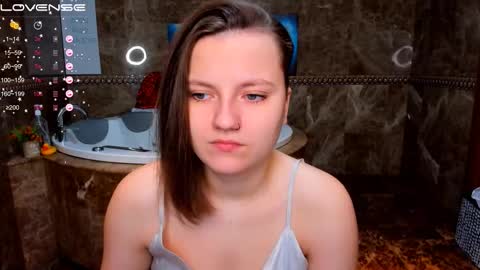 Melinda online show from 12-14-25, 01:11