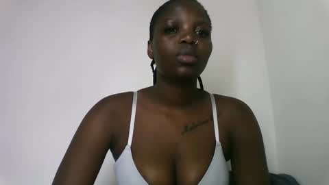 melinvash online show from 05-18-26, 01:39