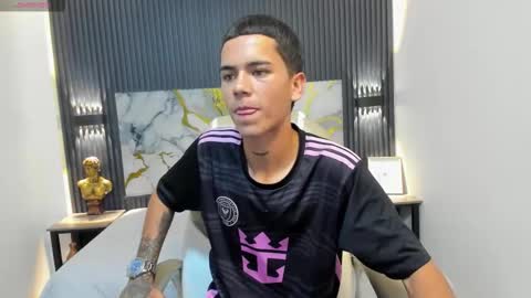 Meliodas online show from 10-08-25, 04:21