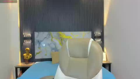 Meliodas online show from 10-28-25, 03:43