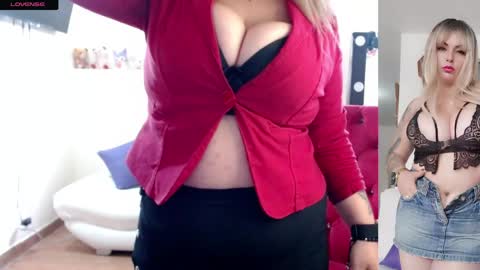 Snapshot of melisa_mcarthy chatting on 04-13-26, 03:17 Melisa online show from 04-13-26, 03:17
