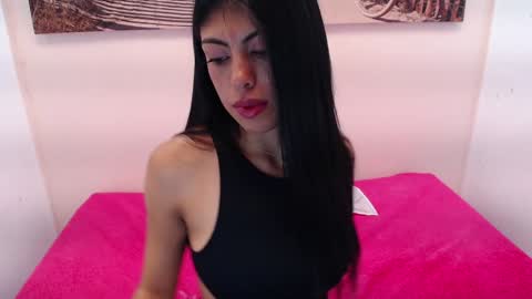 Snapshot of melisa_torrez chatting on 01-12-25, 02:19 melisa online show from 01-12-25, 02:19